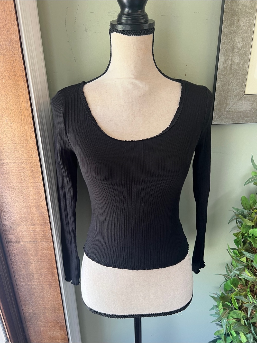 Black Ribbed Scoop-Neck Long Sleeve Top with Lettuce Trim